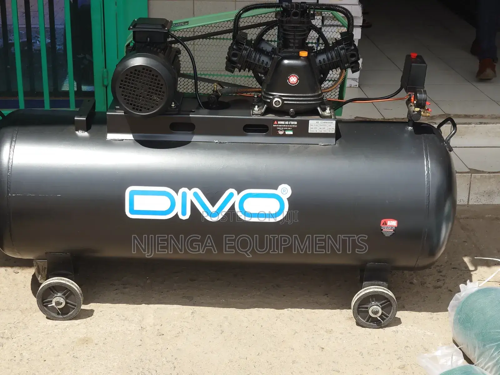 Divo Italy 200l Air Compressor