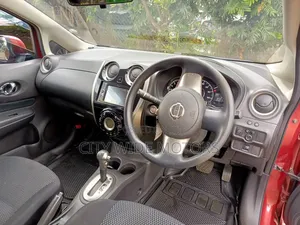 Nissan Note 2014 Red