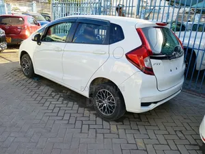 Honda Fit EX 2019 Pearl