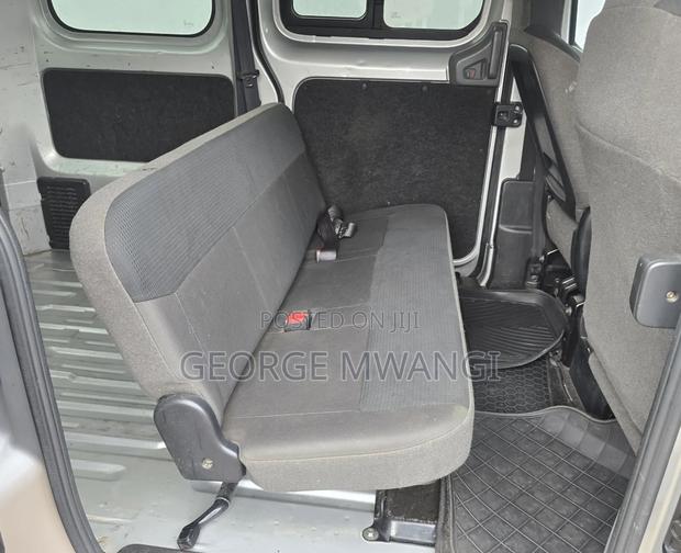 Nissan NV200 2018 Silver - thumbnail 7