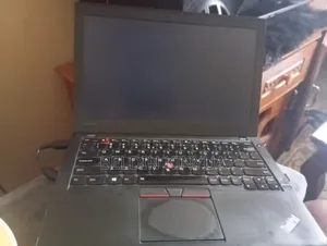 Laptop Lenovo ThinkPad X260 8GB Intel Core i7 HDD 256GB
