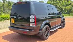 Land Rover Discovery 2016 Black