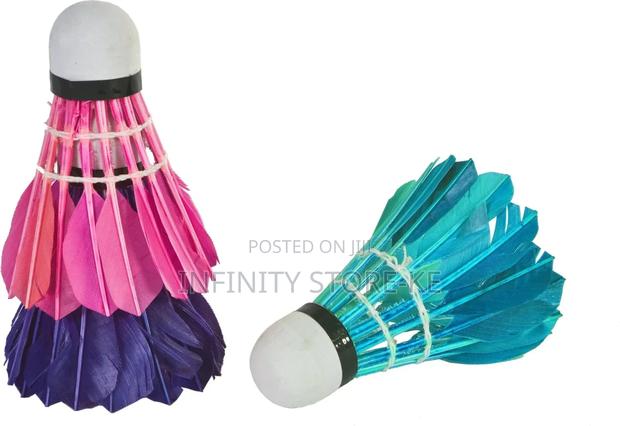 Coloured Feather Badminton Shuttlecock - thumbnail 2