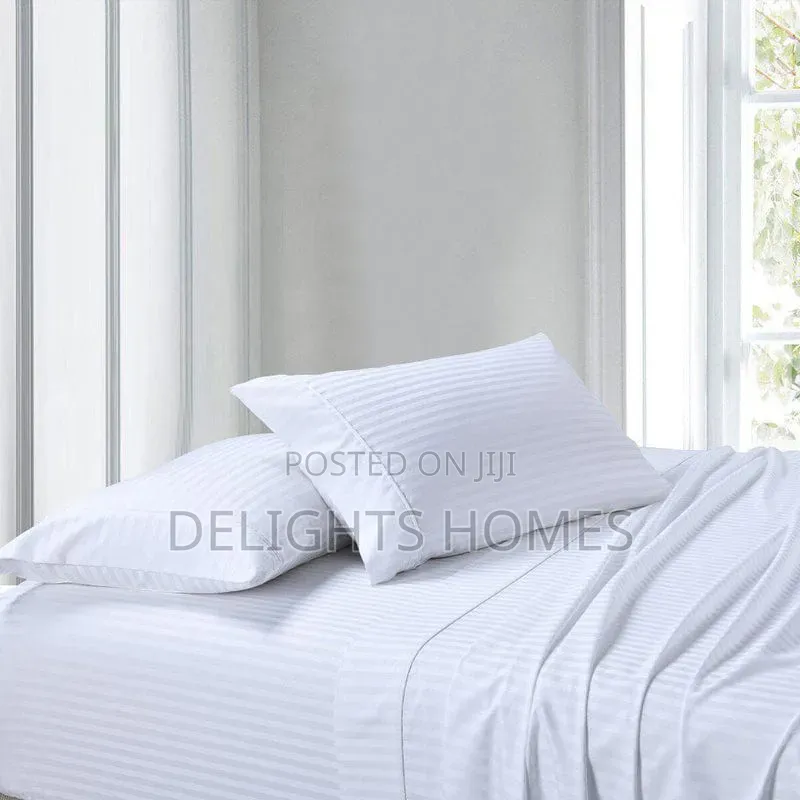 2 White Stripped Bedsheets With 2 Pillow Cases_sc