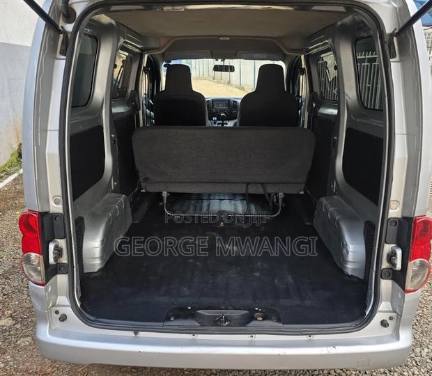 Nissan NV200 2014 Silver - thumbnail 8