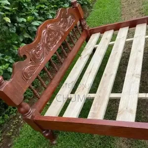 4×6 Hardwood Bed