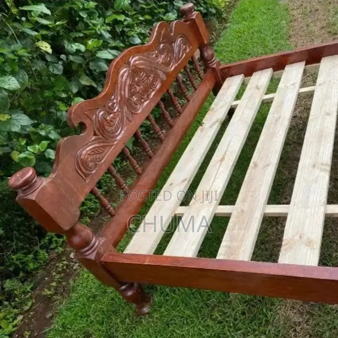 4×6 Hardwood Bed