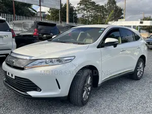 Toyota Harrier 2.0 2019