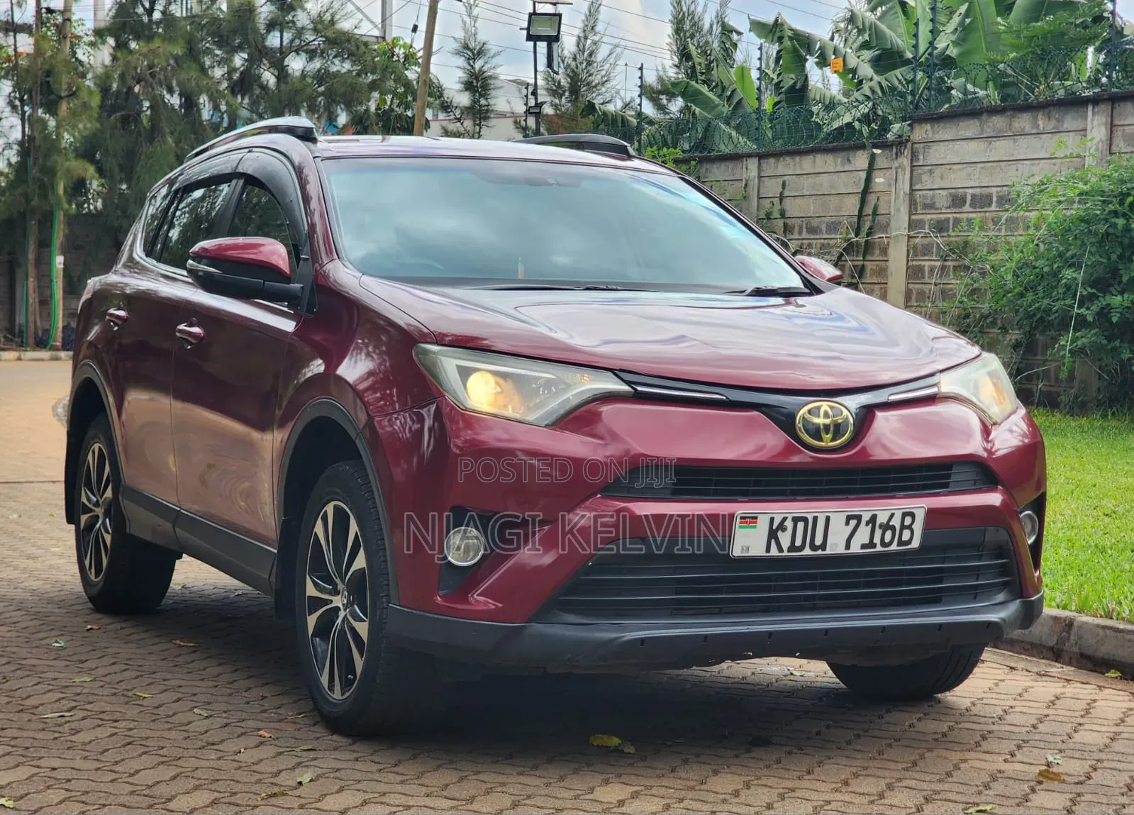 Toyota RAV4 2018 Maroon