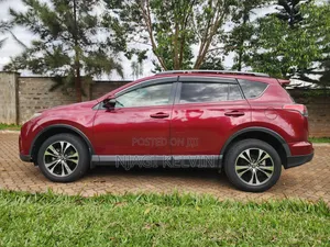 Toyota RAV4 2018 Maroon