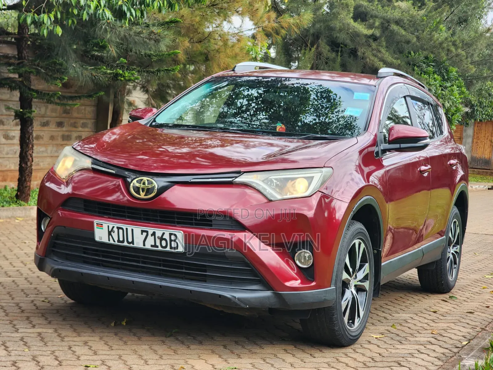 Toyota RAV4 2018 Maroon