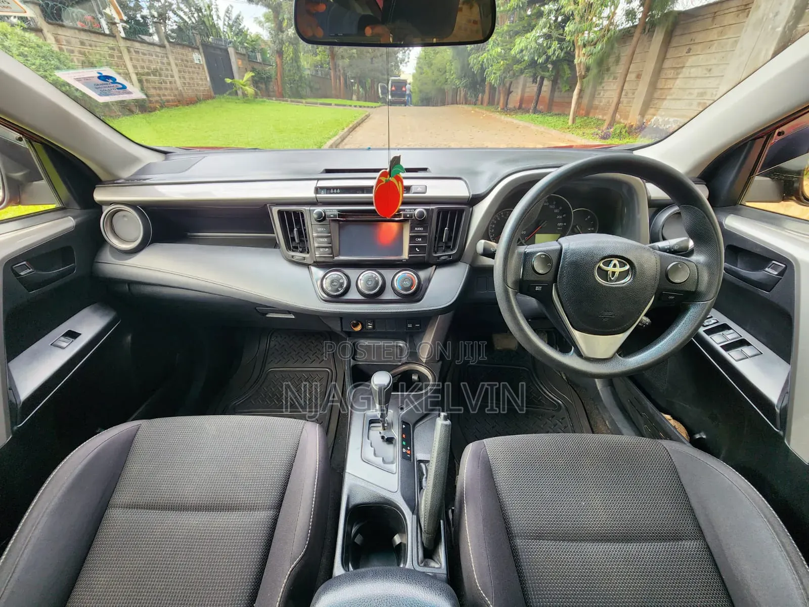 Toyota RAV4 2018 Maroon