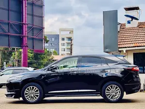 Toyota Harrier 2.0 2019 Matt Black