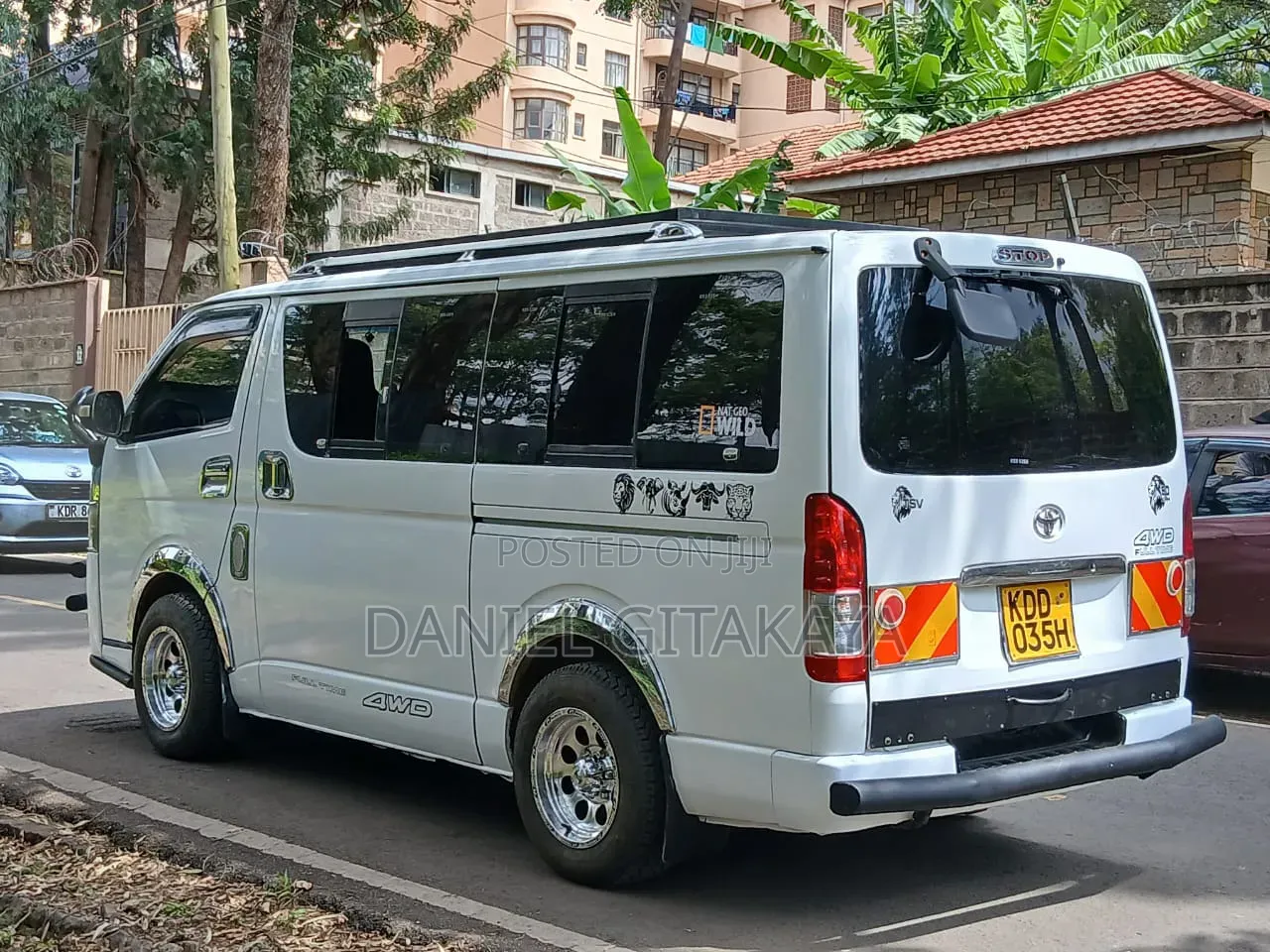 Toyota HiAce 2014 White