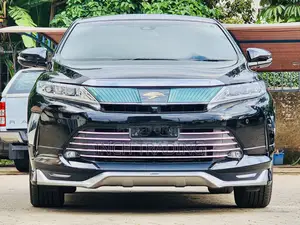 Toyota Harrier 2.0 2019 Matt Black