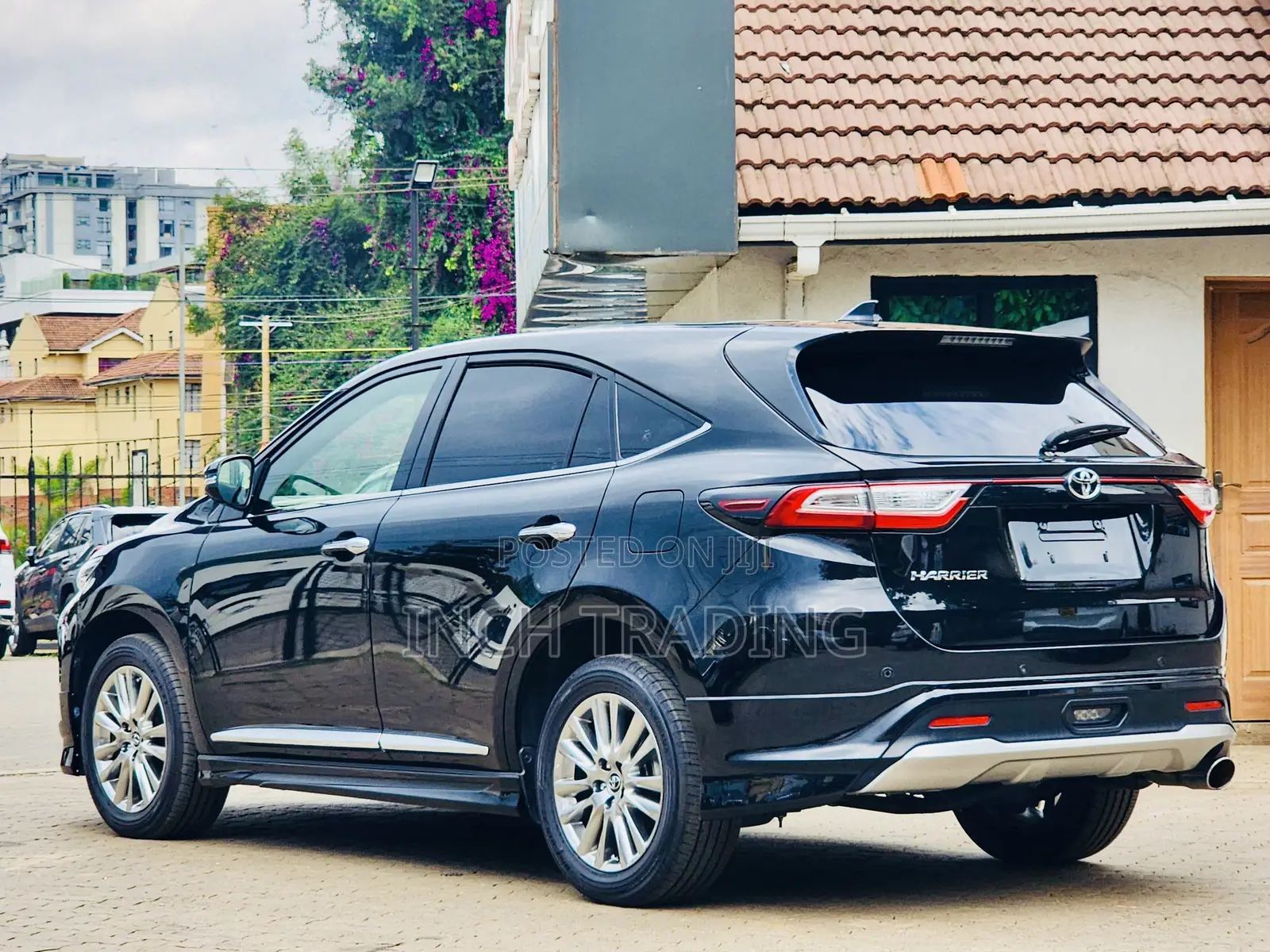 Toyota Harrier 2.0 2019 Matt Black