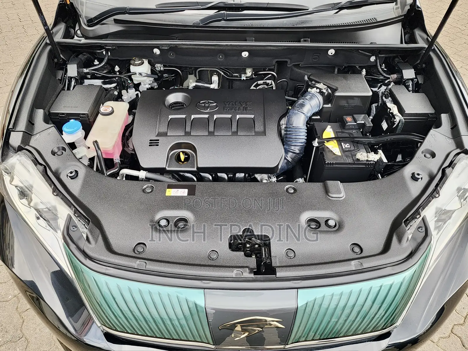 Toyota Harrier 2.0 2019 Matt Black