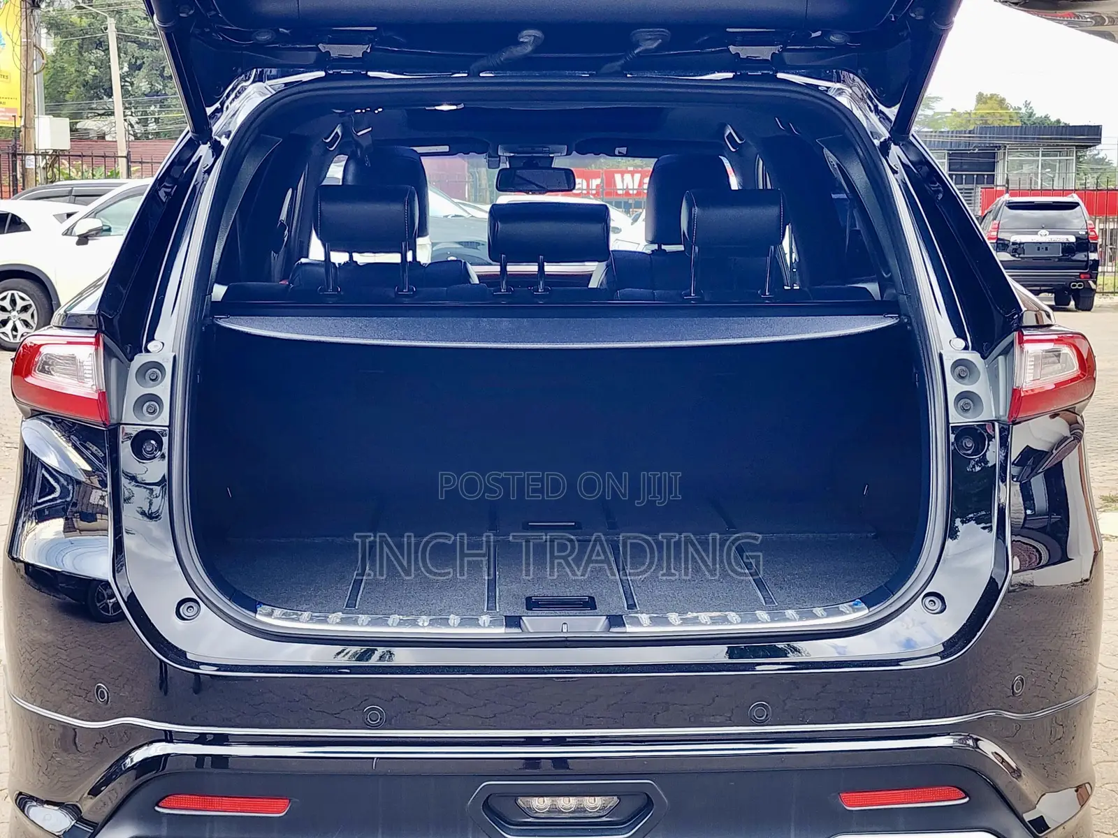 Toyota Harrier 2.0 2019 Matt Black