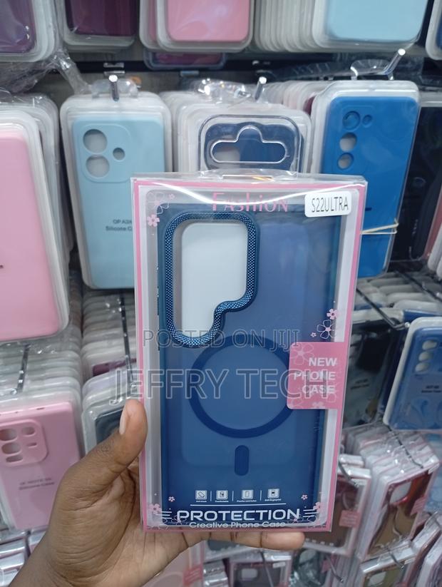 Samsung Galaxy S22 Ultra Translucent, Anti-Fingerprint Frosted Cover