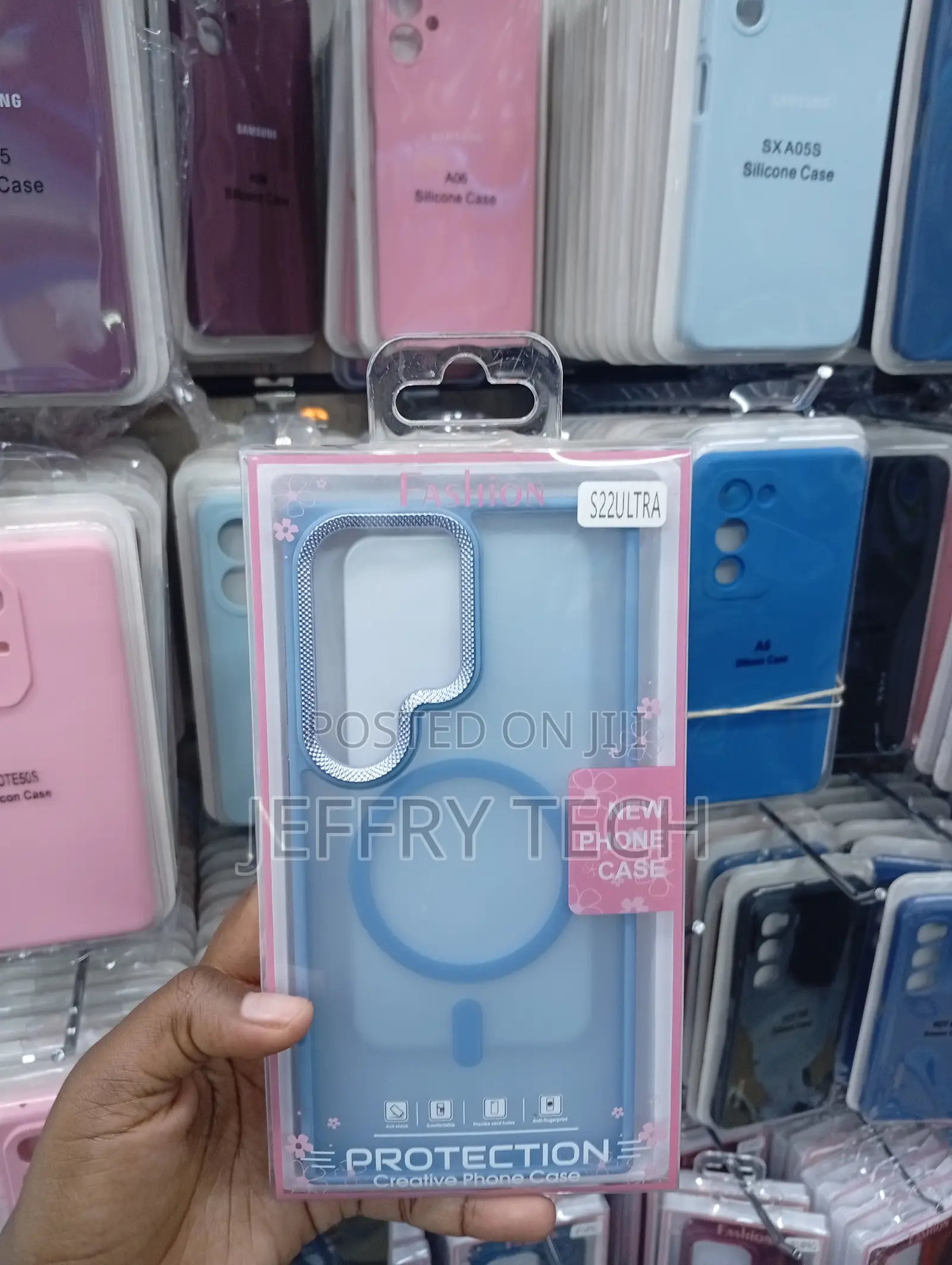 S22ultra Stylish Embellished Camera Cutout Case