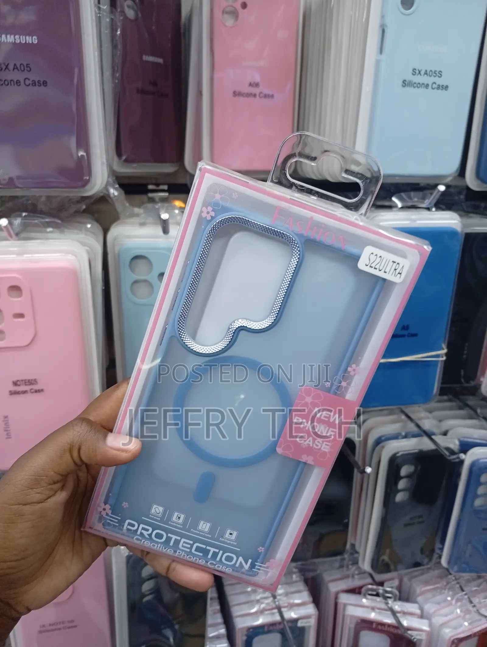 S22ultra Stylish Embellished Camera Cutout Case