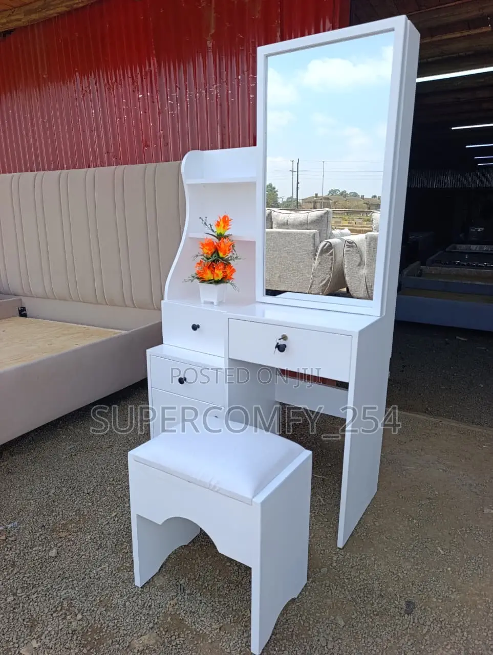 Modern Dressing Set