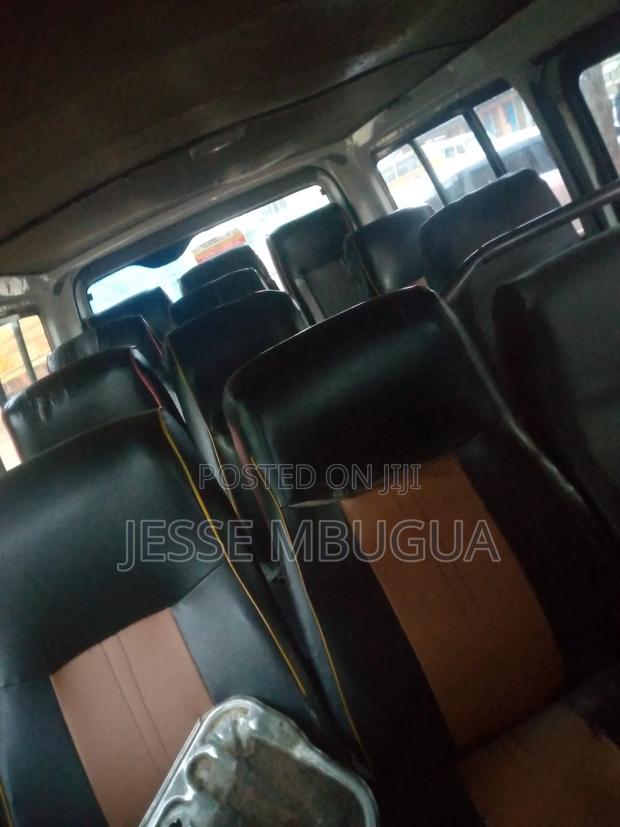 Toyota HiAce 2014 White - thumbnail 5