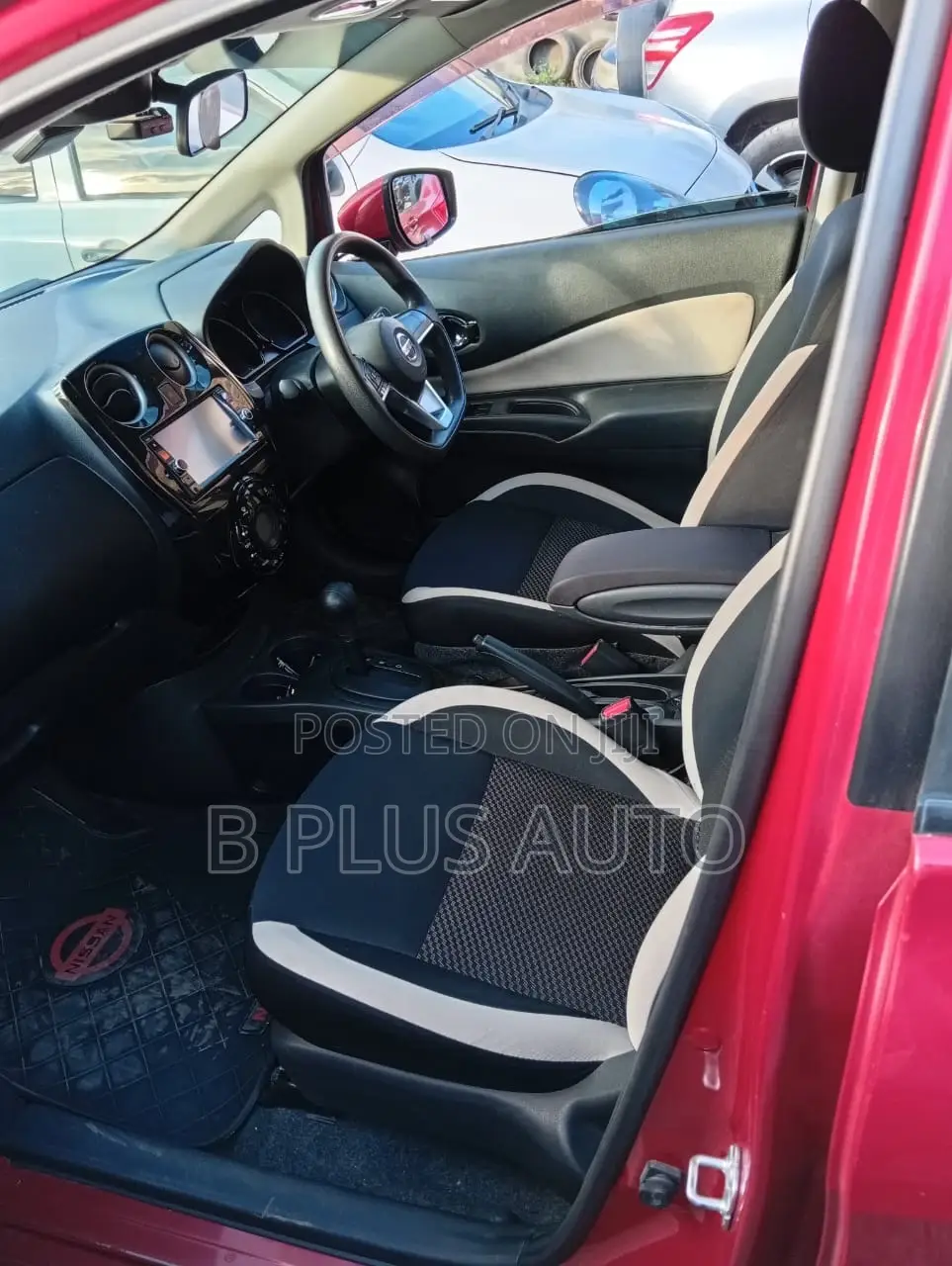 Nissan Note 2017 Red