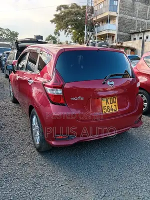 Nissan Note 2017 Red