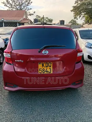 Nissan Note 2017 Red