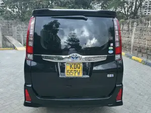 Toyota Noah 2017 Black