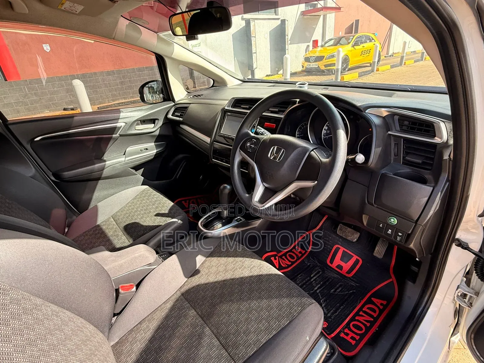 Honda Fit 2016 Off white