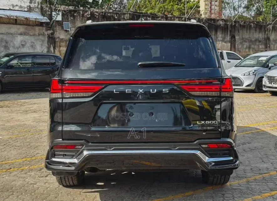 Lexus LX 600 2023 Black