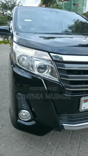 Toyota Noah 2017 Black