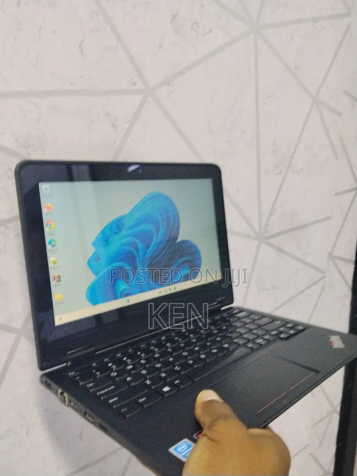 Laptop Lenovo Yoga 11e 4GB Intel Celeron SSD 128GB