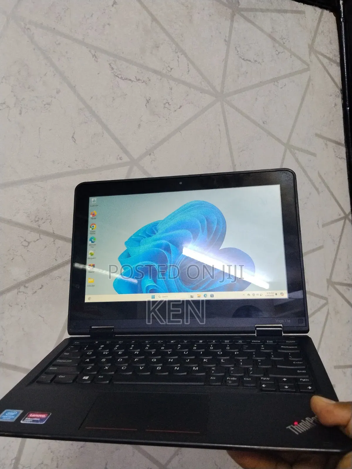 Laptop Lenovo Yoga 11e 4GB Intel Celeron SSD 128GB