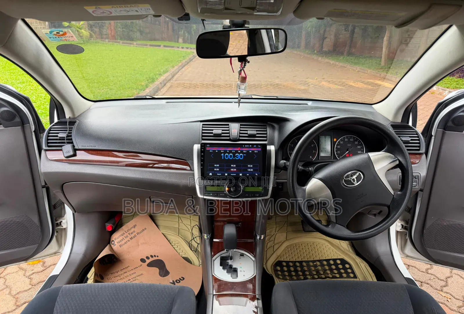 Toyota Premio 2014