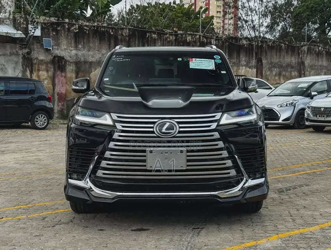 Lexus LX 600 2024 Black