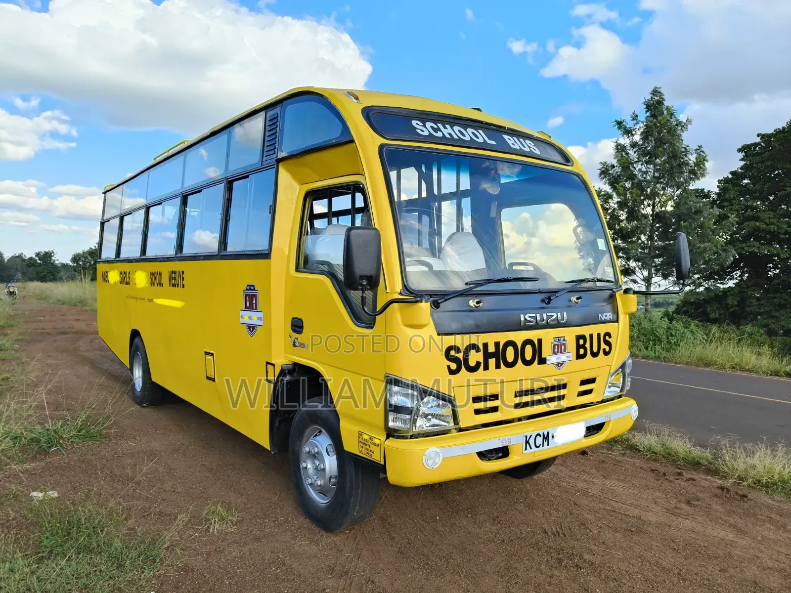 Isuzu NQR 2016 Yellow
