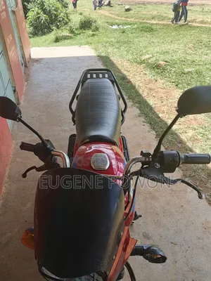 Bajaj Boxer 125 2025 Red