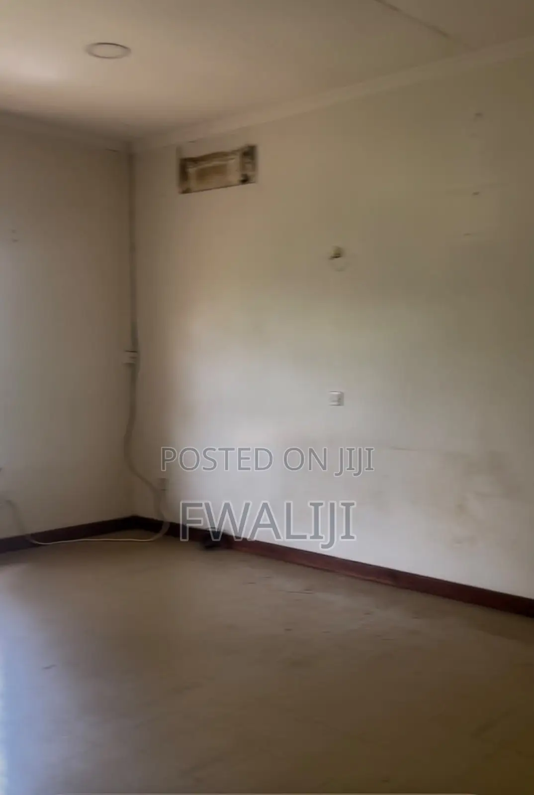 5bdrm Bungalow in N/A, Riverside Drive for rent