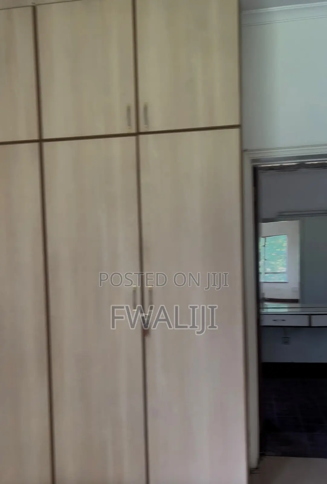 5bdrm Bungalow in N/A, Riverside Drive for rent