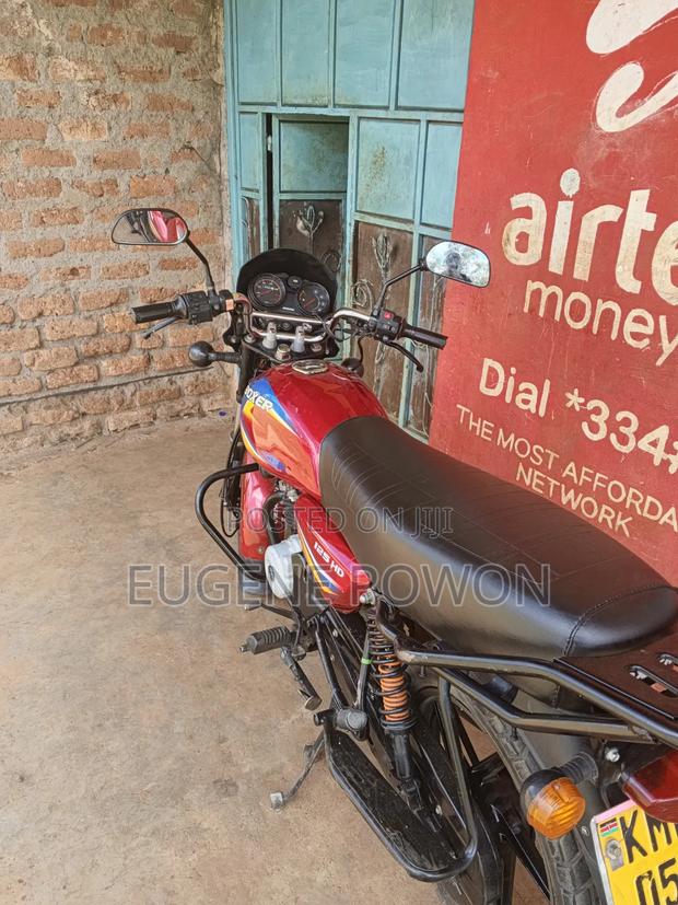 Bajaj Boxer 125 2025 Red - thumbnail 4