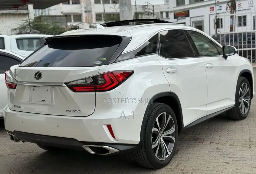 Lexus RX 300 2WD 2019 White
