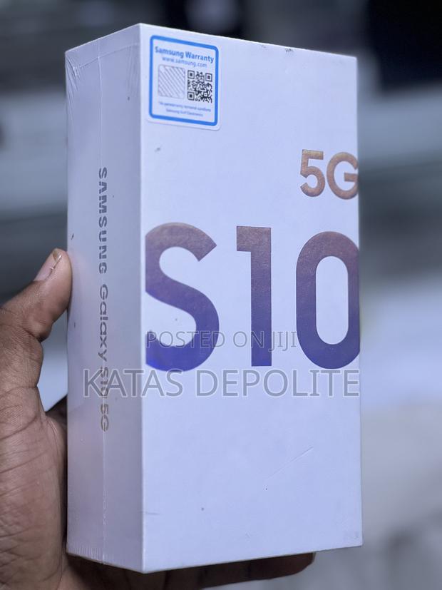 New Samsung Galaxy S10 5G 256 GB Silver - thumbnail 2