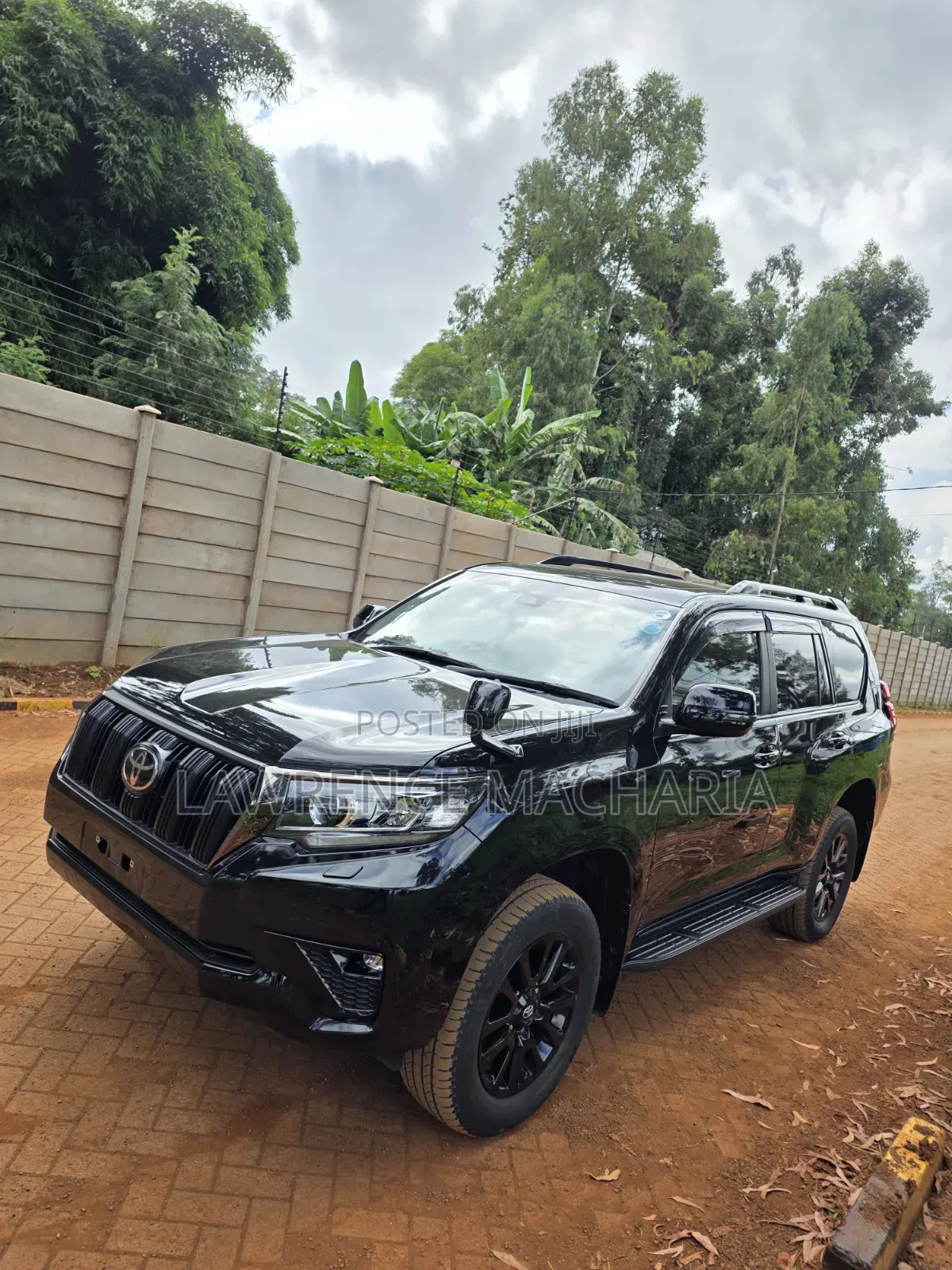 Toyota Land Cruiser Prado 2017 Black
