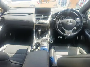Lexus NX 300 FWD 2019 Pearl