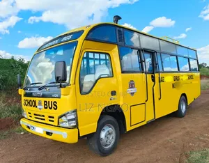 Isuzu NQR 2016 Yellow