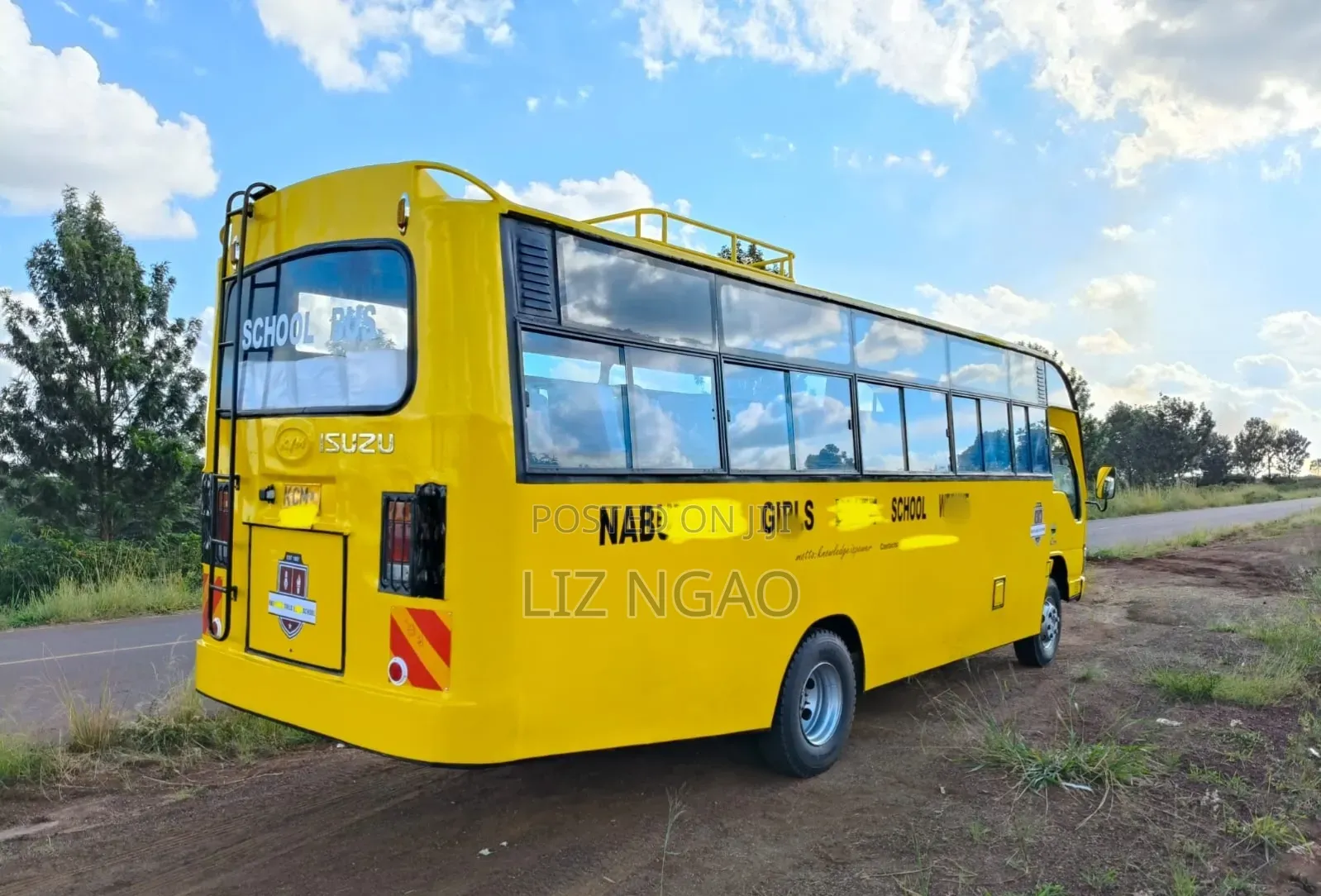 Isuzu NQR 2016 Yellow