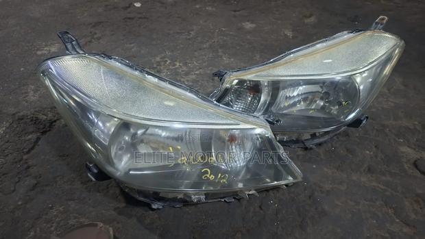 Vitz Jewela 2012 X Japan Headlight